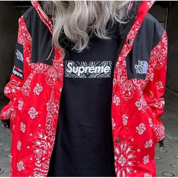 シュプリーム Tシャツ 偽物 Supreme 偽物人気！入手困難 激レア! Supreme bandana Box Logo201116CC014